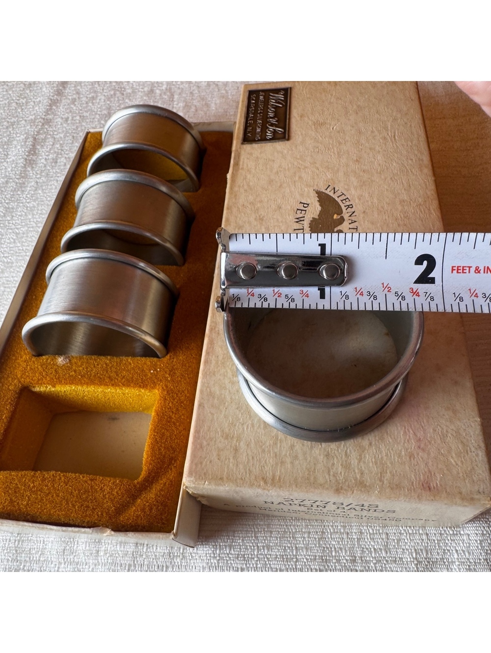 Vintage International Pewter Napkin Bands Set of 4 Wilson & Son Original Box - Picture 8 of 8
